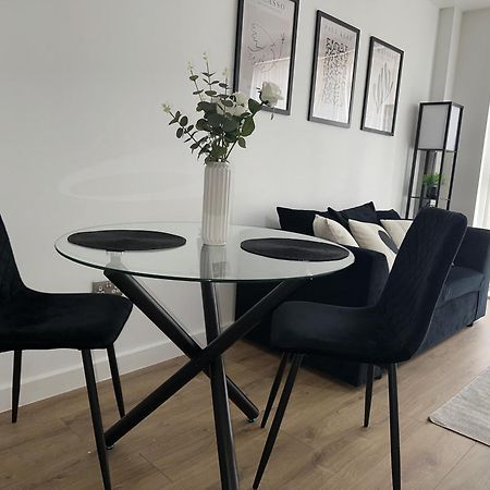 Apartmán Luxury - Smart Tv - Fast Wifi - Near Utilitia Arena & Icc Birmingham Exteriér fotografie